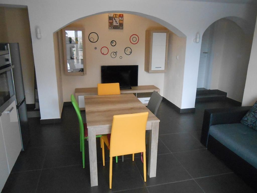 Apartments Pavelic Novi Vinodolski Rum bild